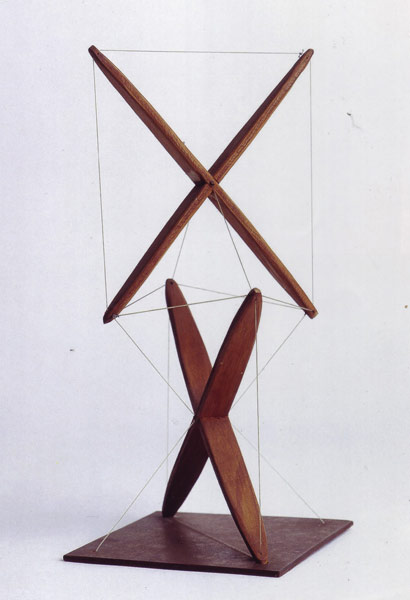 Kenneth Snelson - Early X-Piece (1948/49)